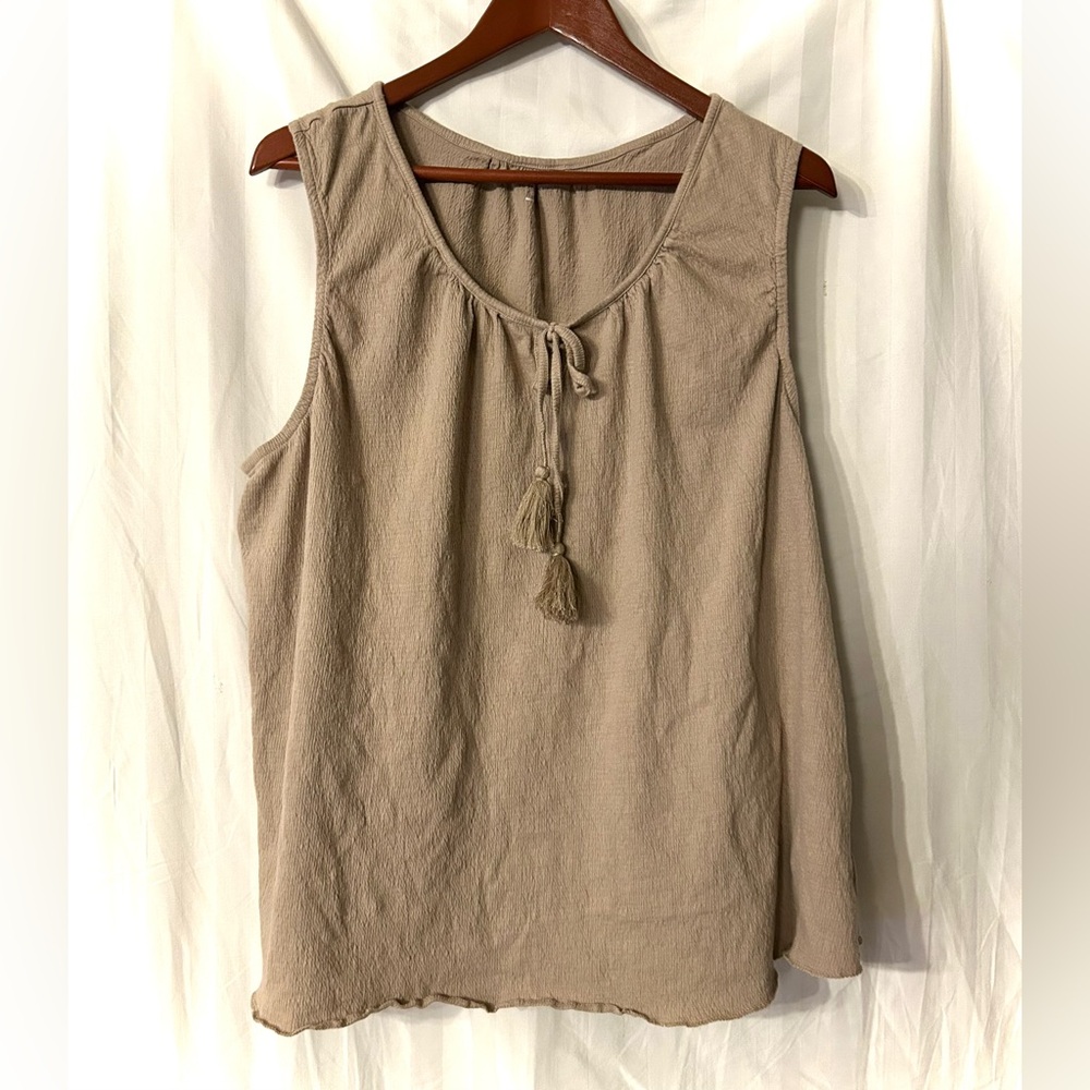 Kim Rogers Curvy Beige Sleeveless Tank Top